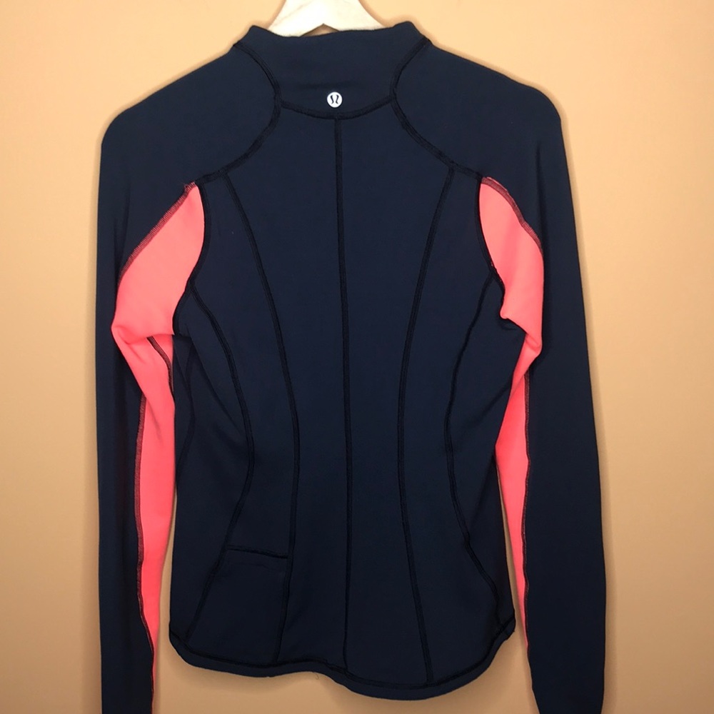 Lululemon Run: U-Turn Pullover *Reversible - Picture 6 of 8